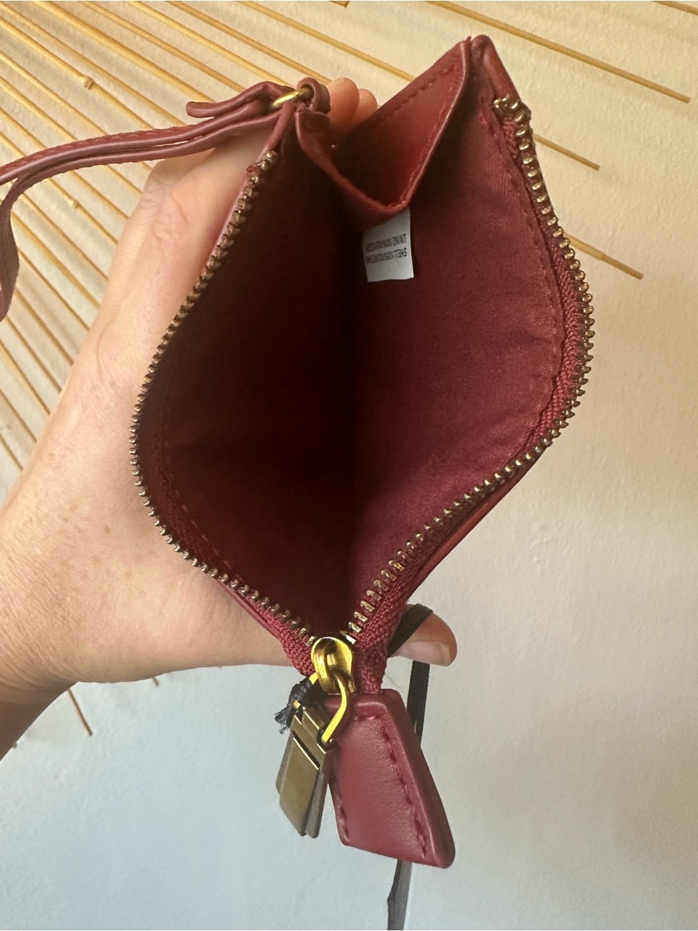 House of Harlow 1960 Red Faux Leather Zip Card Case Wallet Wristlet New With Tag - Picture 6 of 6